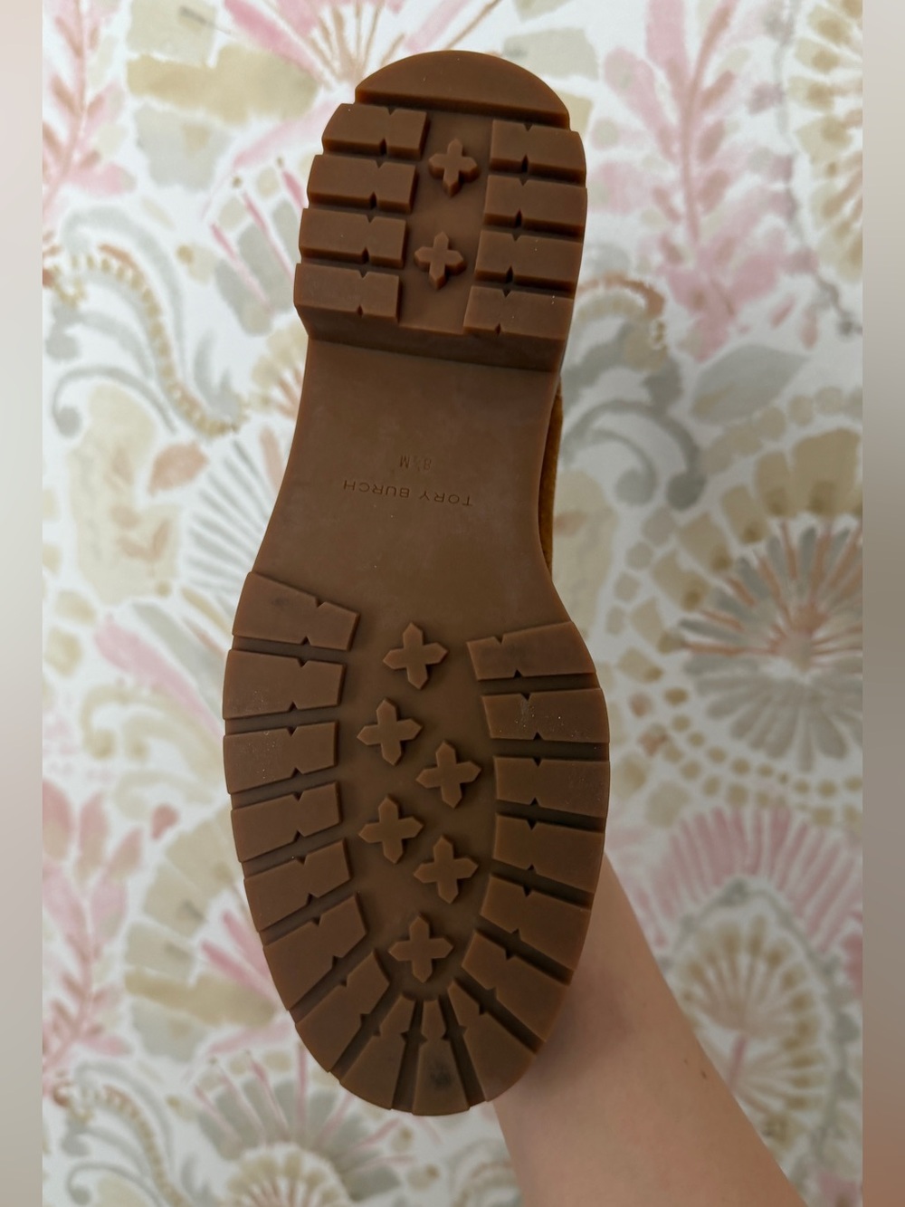NEW IN BOX Tory Burch Chelsea 50mm Lug Bootie In Rhum Suede Leather Size 8.5 - Picture 7 of 7
